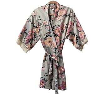 Lilac + London Floral Kimono Robe Medium Bridal